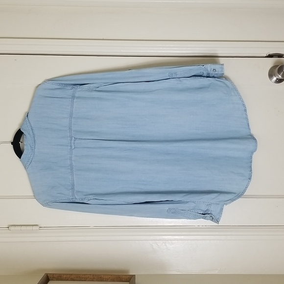 LOU & GREY blue chambray roll tab sleeve button up hi low hem blouse XS - Picture 6 of 8